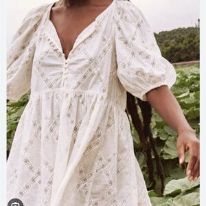 The GREAT 😊 Elegant White Dress